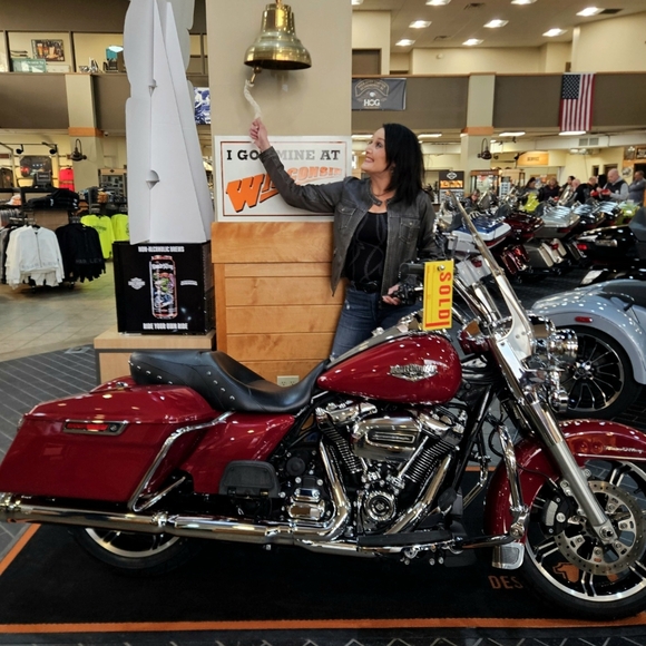 Meet your Posher, Angela - Picture 2 of 5